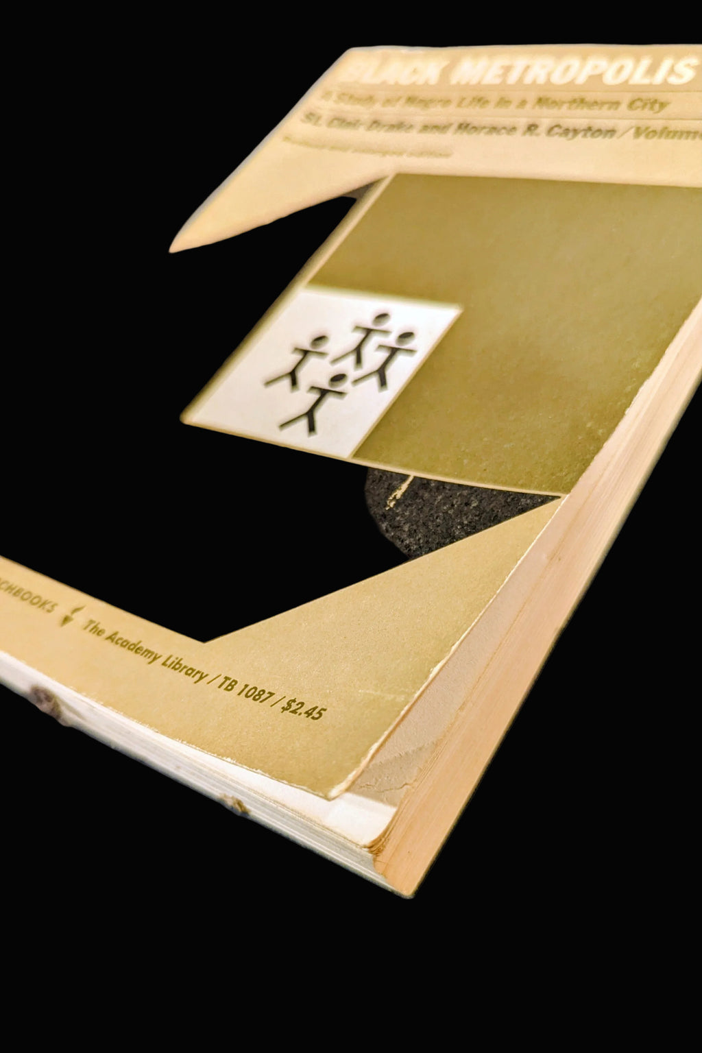 "Black Metropolis: A Study of Negro Life in a Northern City" (Vol. II) – Vintage 1962 Edition